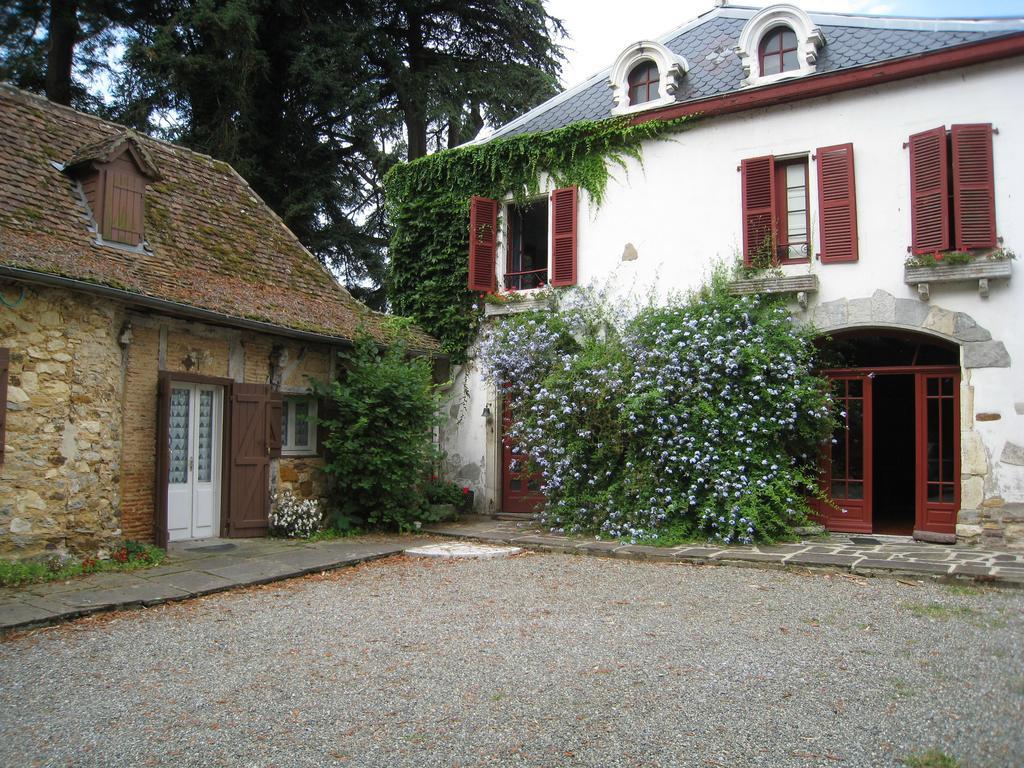 Chambres D'Hotes Closerie Du Guilhat ซาลีส์-เดอ-เบอาร์น ภายนอก รูปภาพ